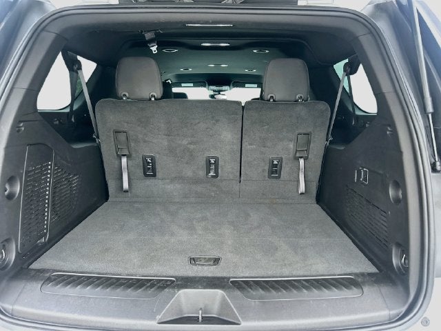 2024 Chevrolet Suburban LS