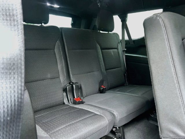 2024 Chevrolet Suburban LS
