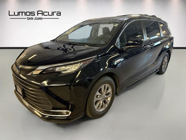 2023 Toyota Sienna XLE 8 Passenger