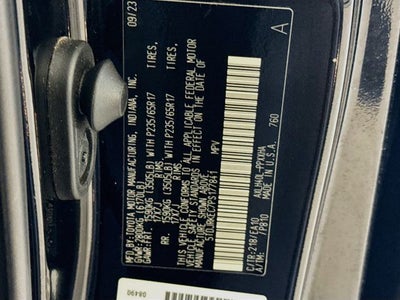 2023 Toyota Sienna XLE 8 Passenger