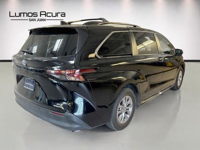 2023 Toyota Sienna XLE 8 Passenger